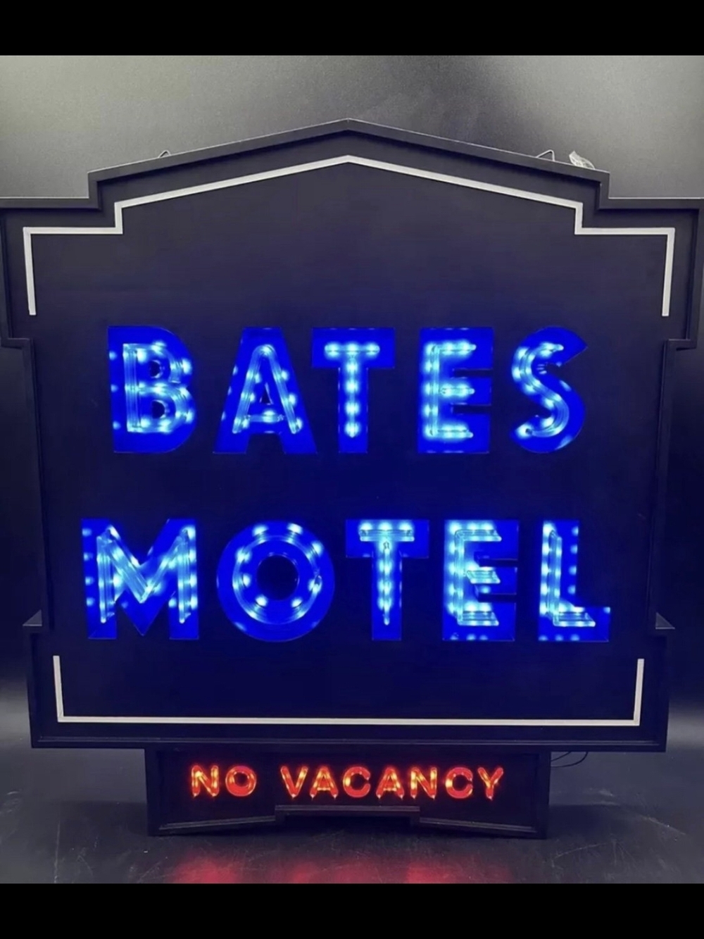 BATES MOTEL Lighted Sign